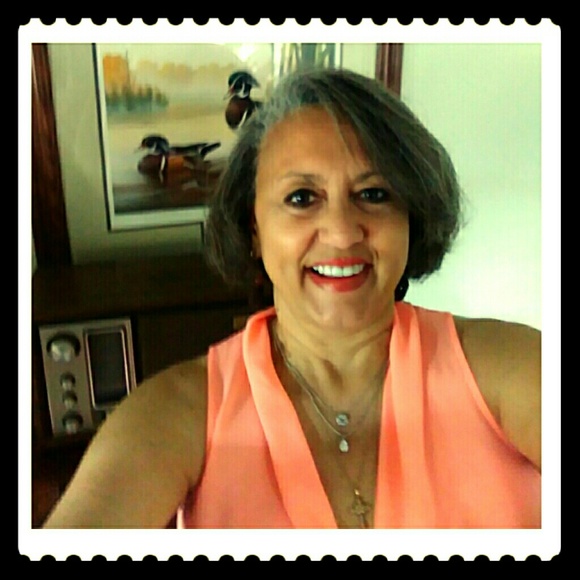 Meet your Posher, Cheryl - Picture 3 of 5